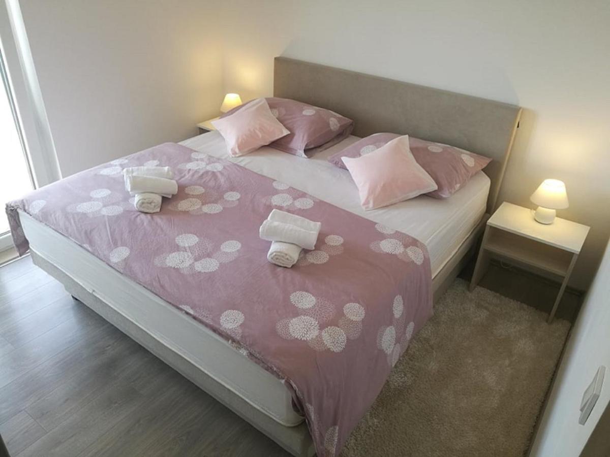 Banići Apartments Kola מראה חיצוני תמונה