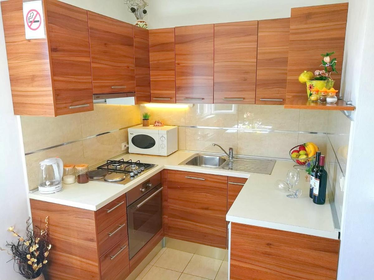 Banići Apartments Kola מראה חיצוני תמונה