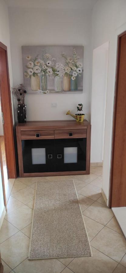 Banići Apartments Kola מראה חיצוני תמונה