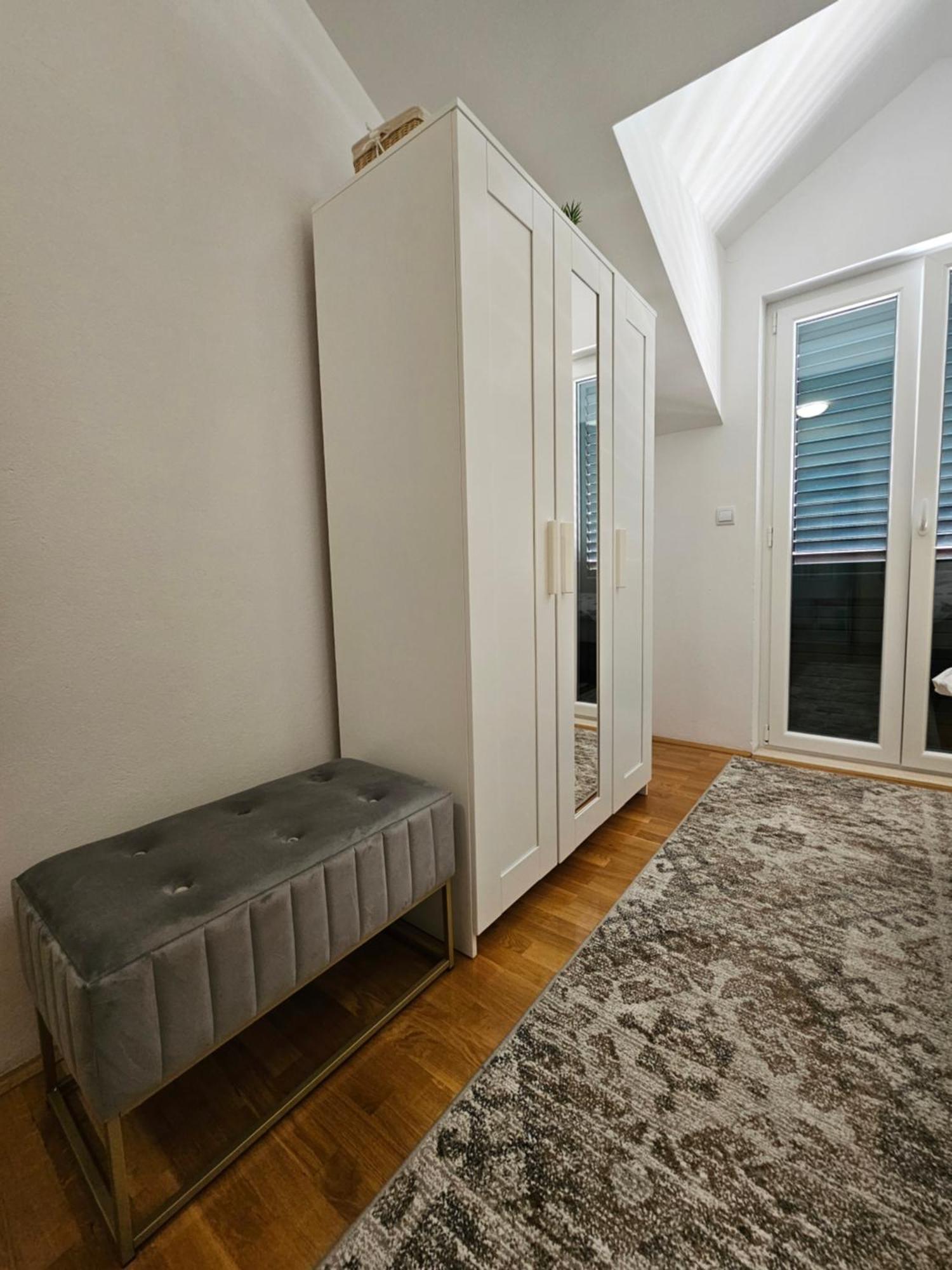 Banići Apartments Kola מראה חיצוני תמונה