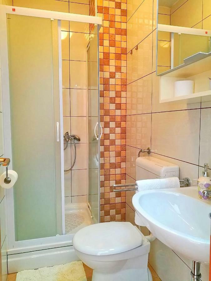 Banići Apartments Kola מראה חיצוני תמונה