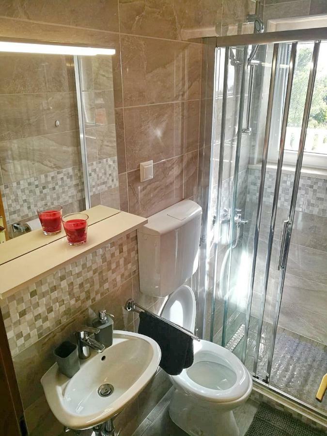 Banići Apartments Kola מראה חיצוני תמונה